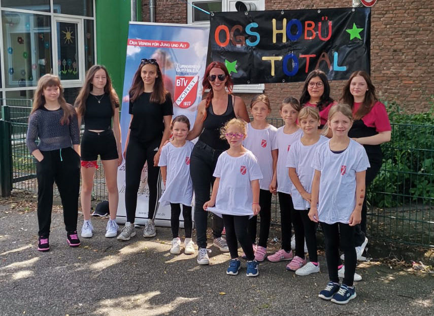 Auftritt der BTV „Power Crew“ beim OGS Sommerfest der Astrid Lindgren Schule Holzbüttgen